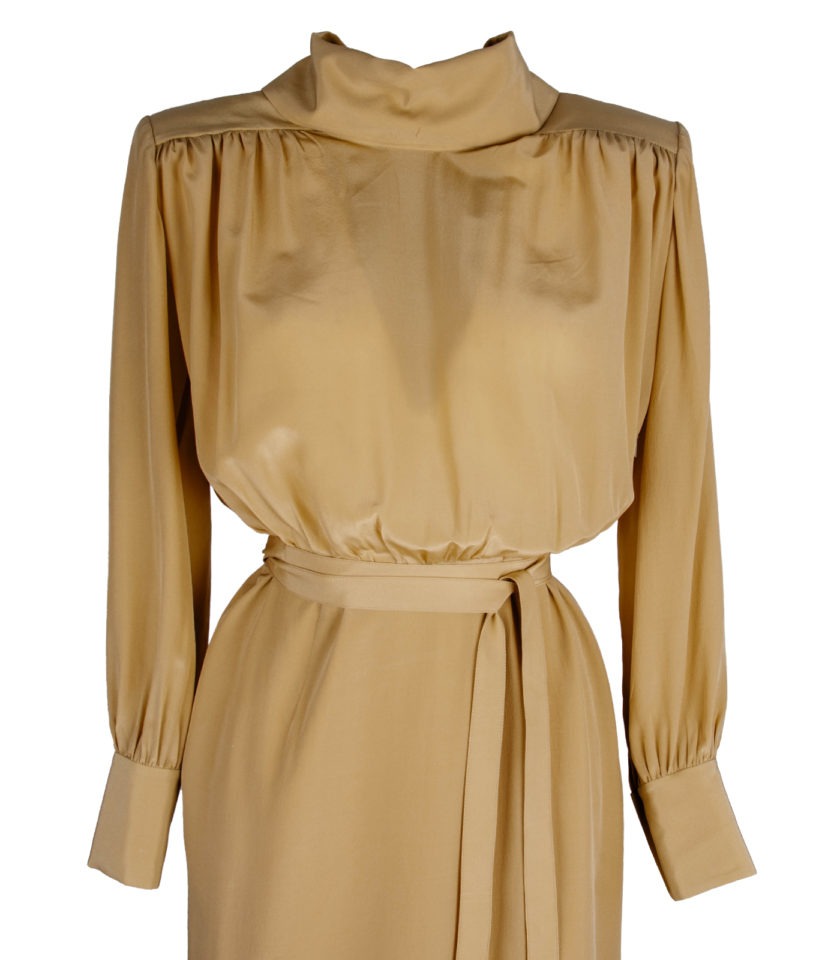 LONG SILK CREPE DE CHINE DRESS WITH METAL BUTTON BACK DETAIL - Image 3