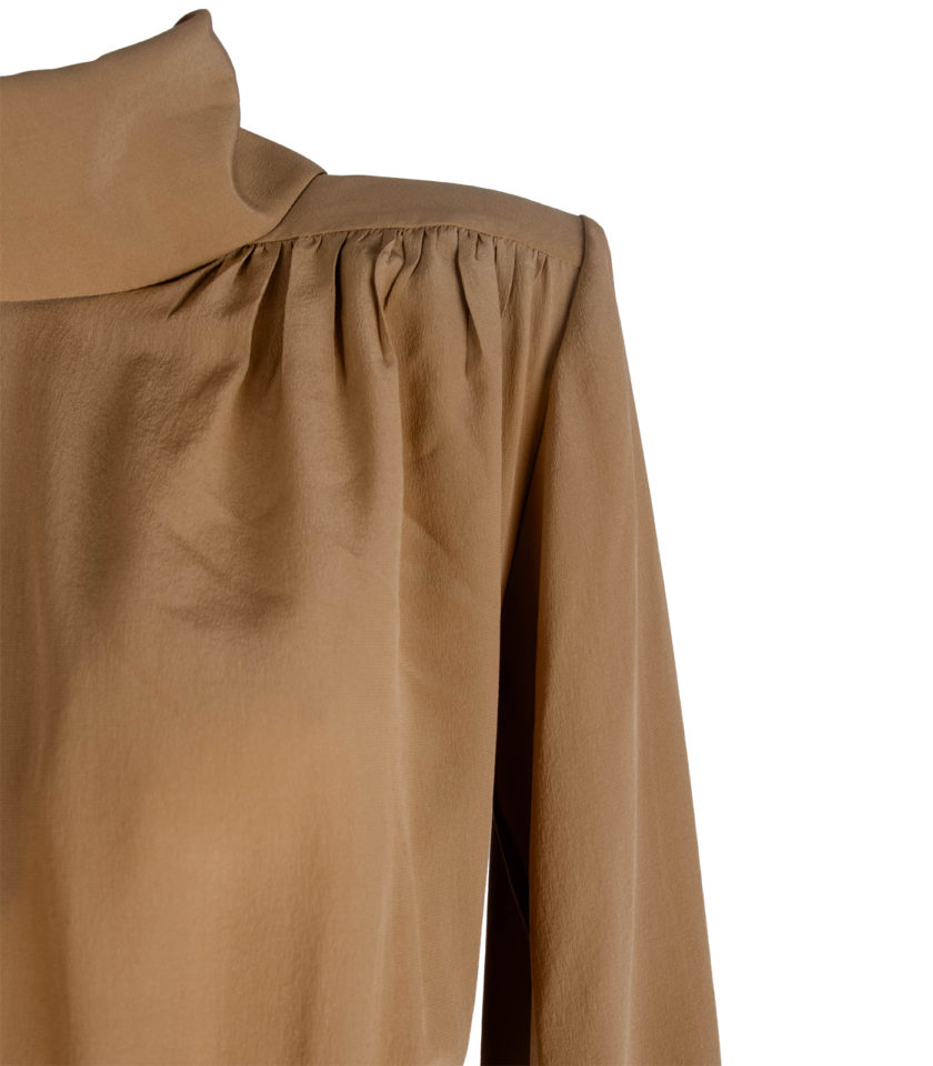 LONG SILK CREPE DE CHINE DRESS WITH METAL BUTTON BACK DETAIL - Image 9
